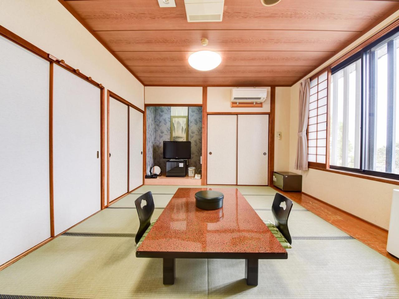 Отель Shichijo Onsen Dome Kikuchi Экстерьер фото
