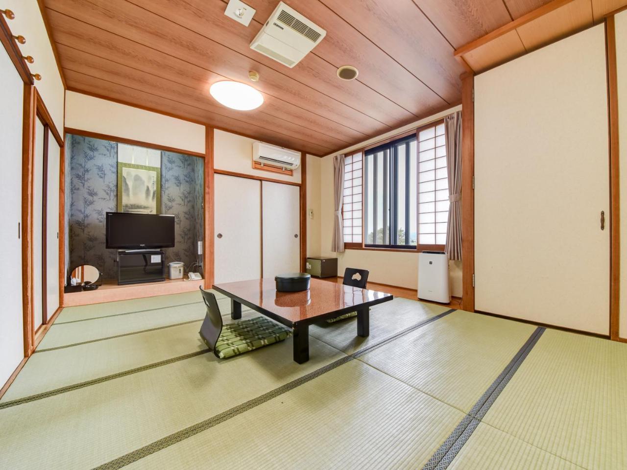 Отель Shichijo Onsen Dome Kikuchi Экстерьер фото